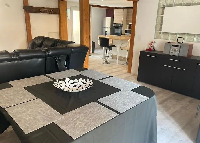 Les Remparts De 아파트 *