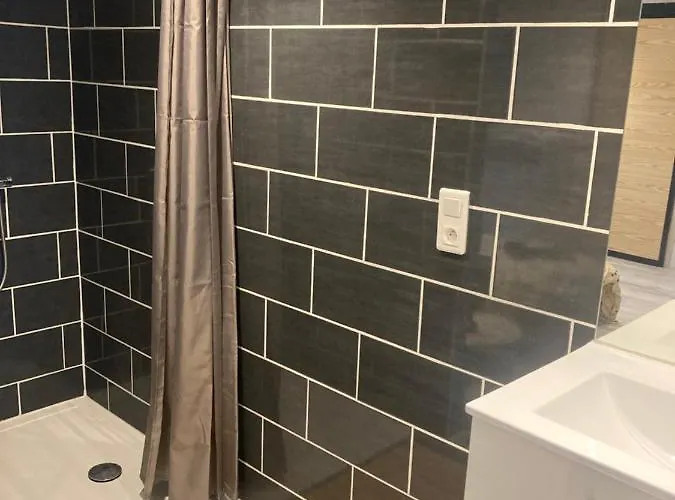 Les Remparts De 아파트